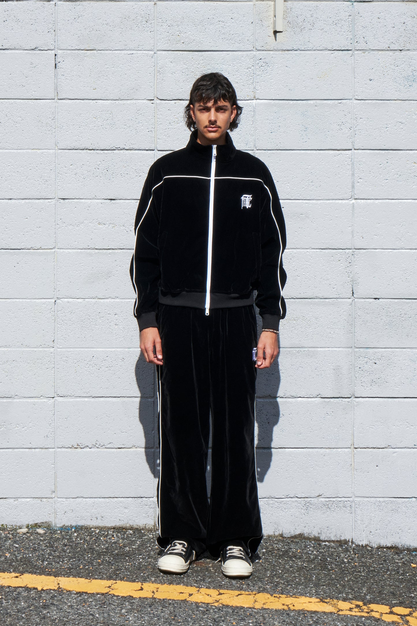 M2C Velvet Setup tops